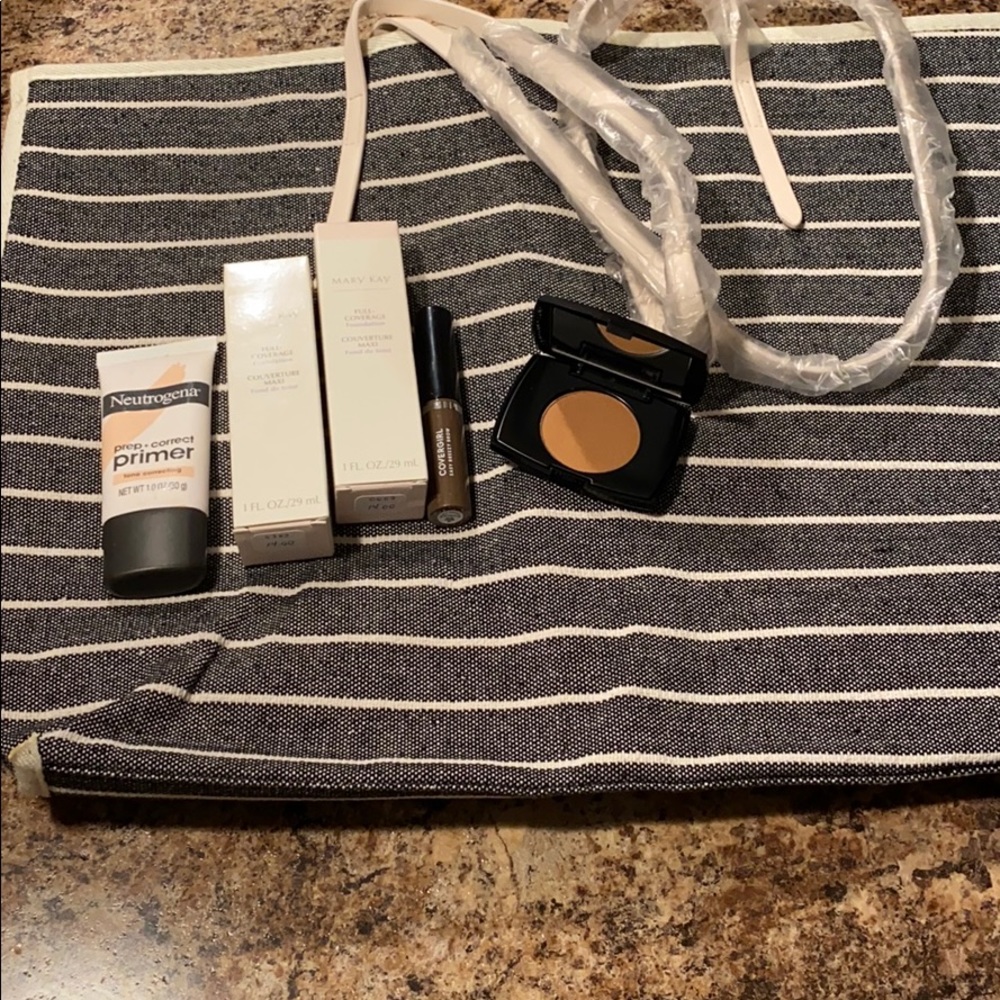 Assorted lot of make up with Lancôme tote!